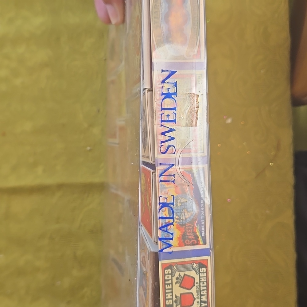 Set Box with 48 Vintage Swedish Matchbox with Matches from the 70s. - Picture 3 of 5